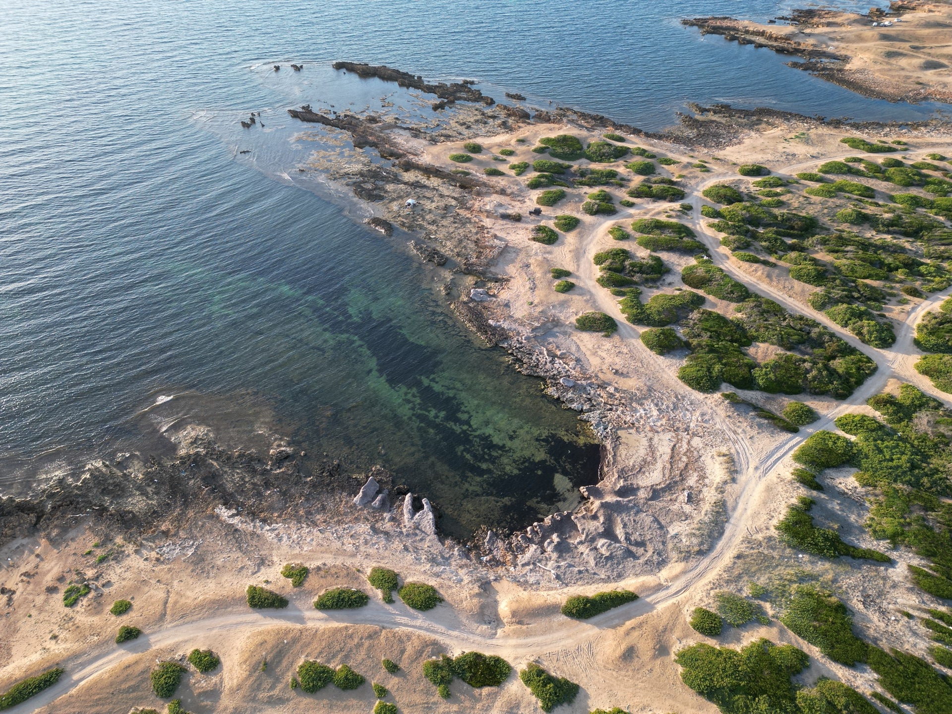 Côte sauvage d'El Haouaria vue du ciel